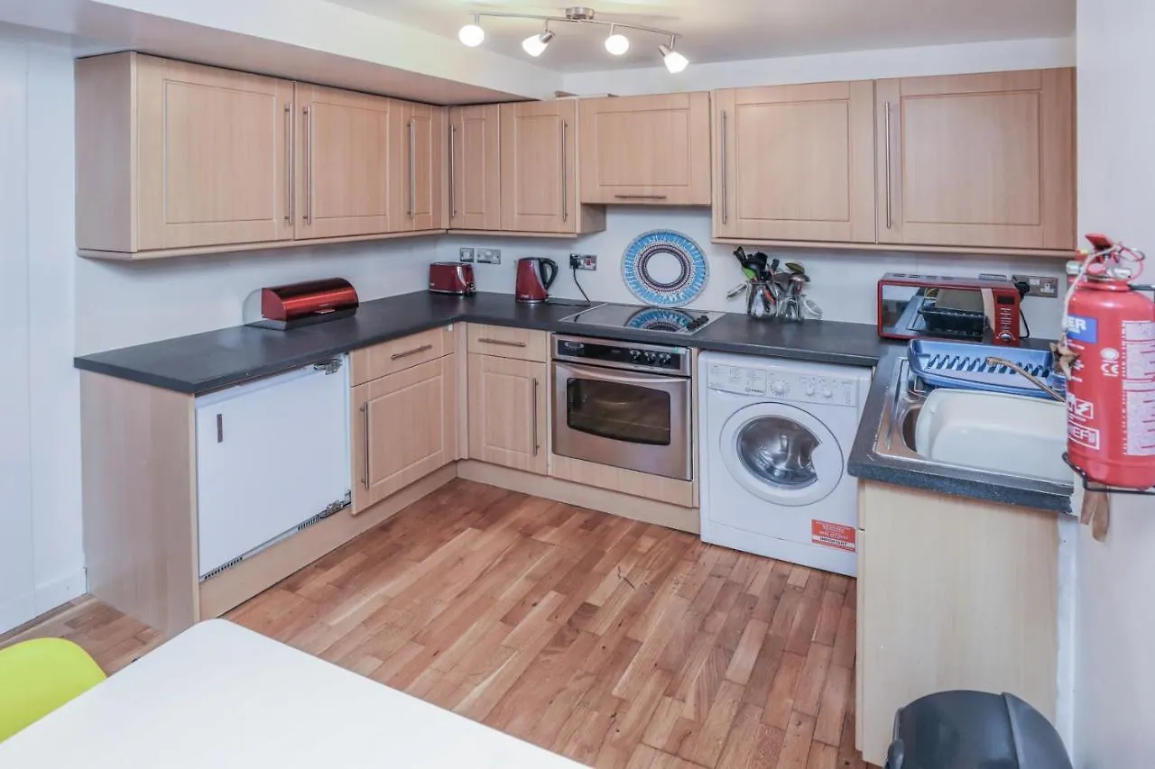 Beautiful 1-Bed Apartment Near Castle Edimburgo